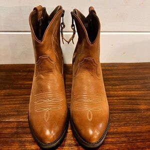Ariat 9B Darlin’, Women’s Boots, Leather, Excellent condition